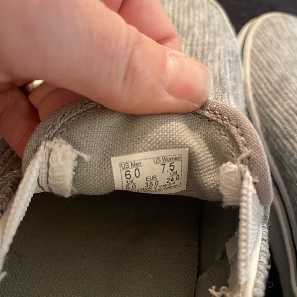 Women’s Vans - Picture 3 of 3